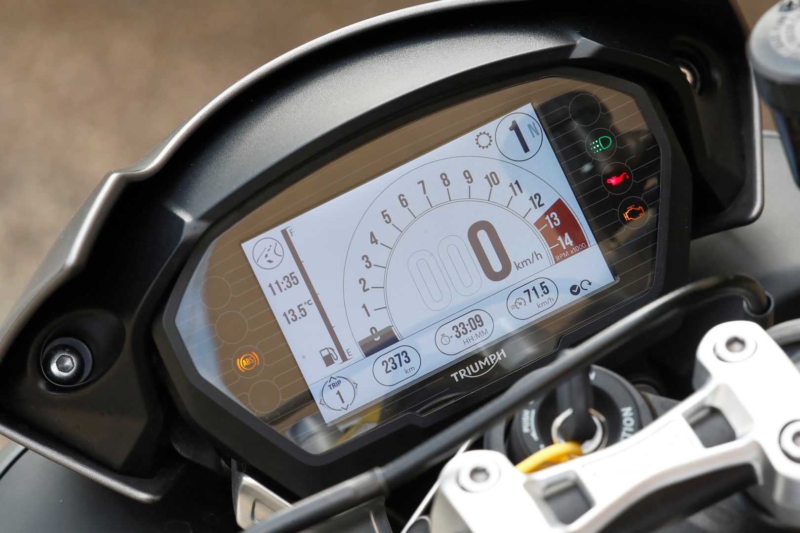 Comparativa tricilíndricas de lujo: MV Agusta Brutale 800 RR, Triumph Street Triple RS, Yamaha MT-09 SP