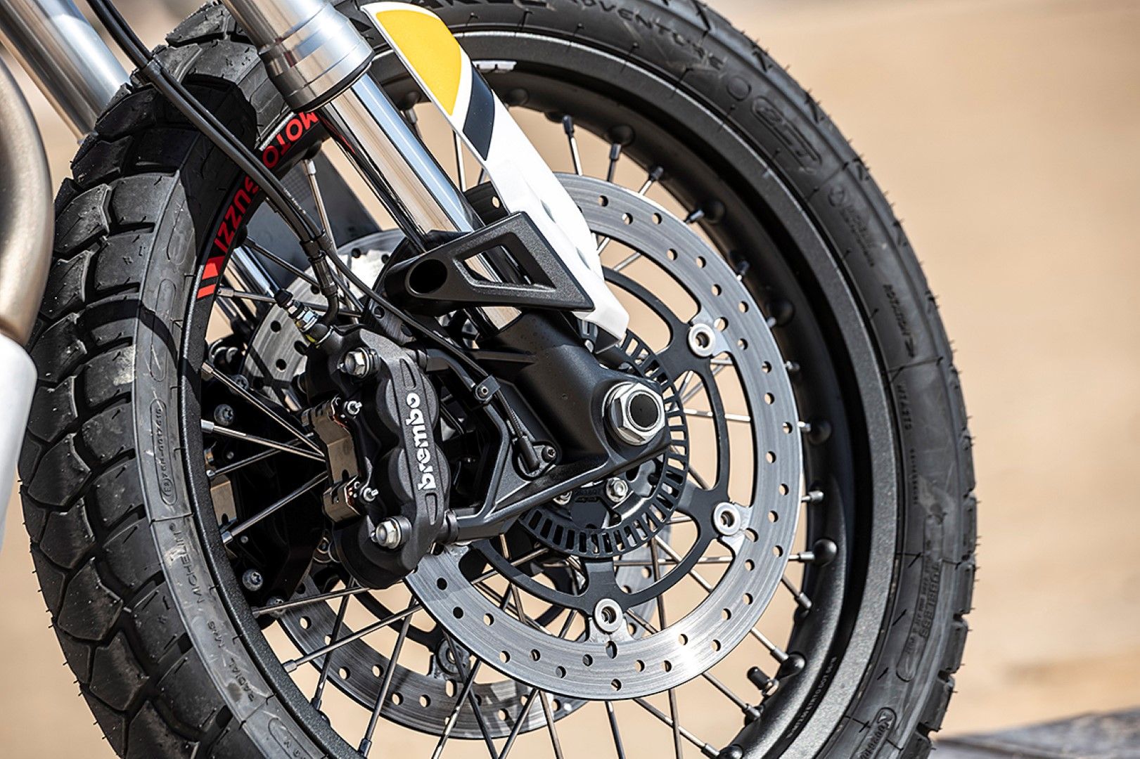 Moto Guzzi V85 TT