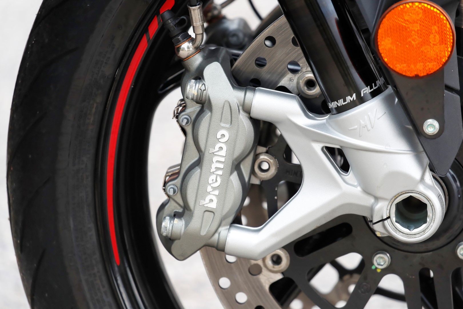 Comparativa tricilíndricas de lujo: MV Agusta Brutale 800 RR, Triumph Street Triple RS, Yamaha MT-09 SP