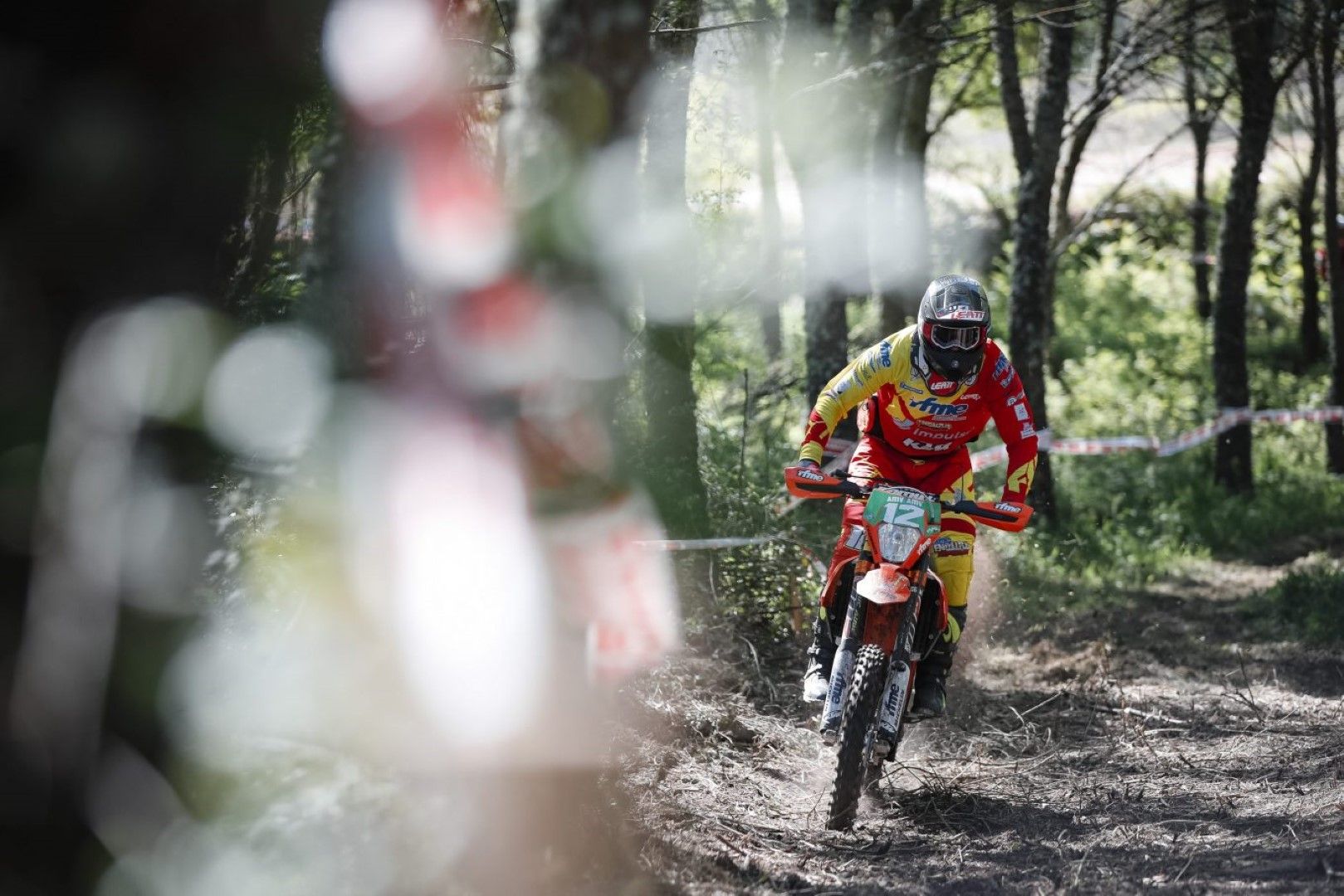 Enric Francisco triunfa en Junior en el EnduroGP de Portugal