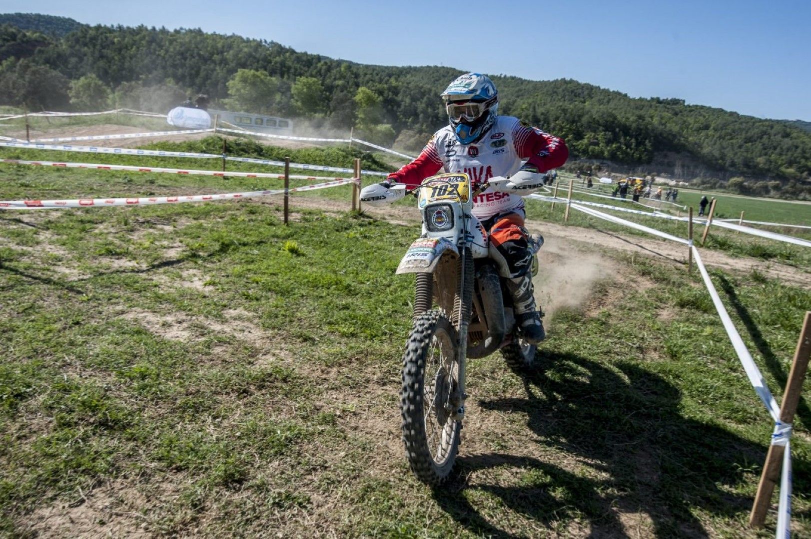 Los Nacionales de Enduro Clásico, 125 e Infantil brillan en Bassella
