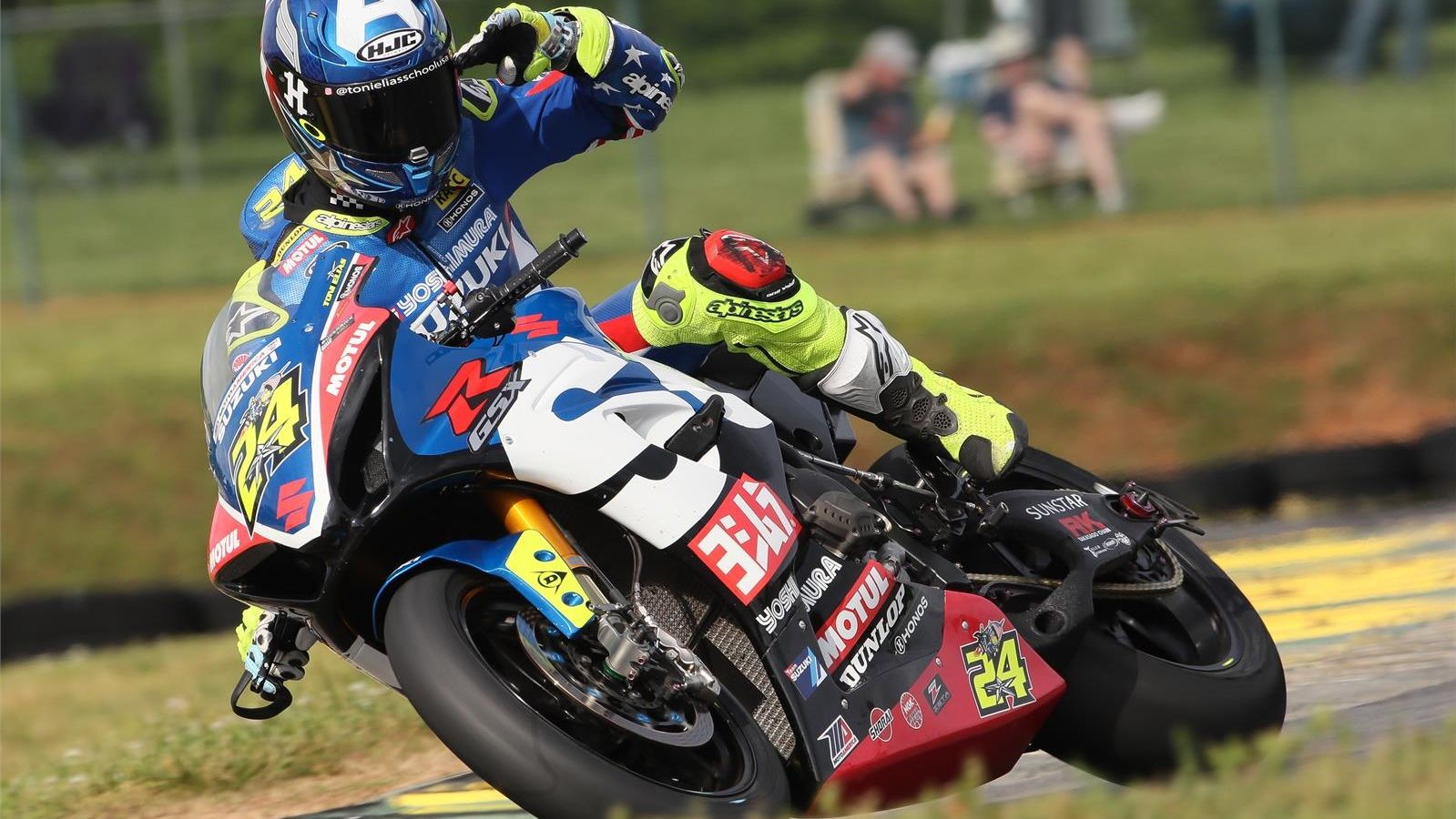 NoTodoMotoGP: Toni Elías es más líder y la Ducati Panigale V4 R ya arrasa en el BSB