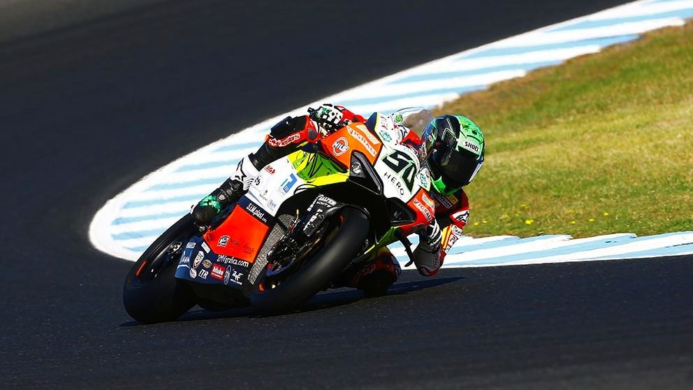 Eugene Laverty se rompe las dos muñecas tras una caída en Imola
