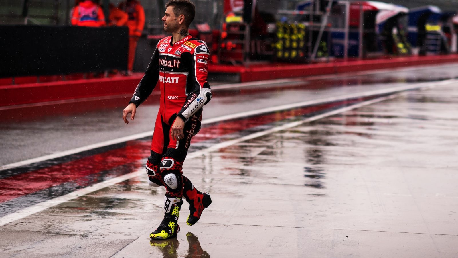 Álvaro Bautista: “Lo peor de todo es la seguridad del circuito, los muros están muy cerca”