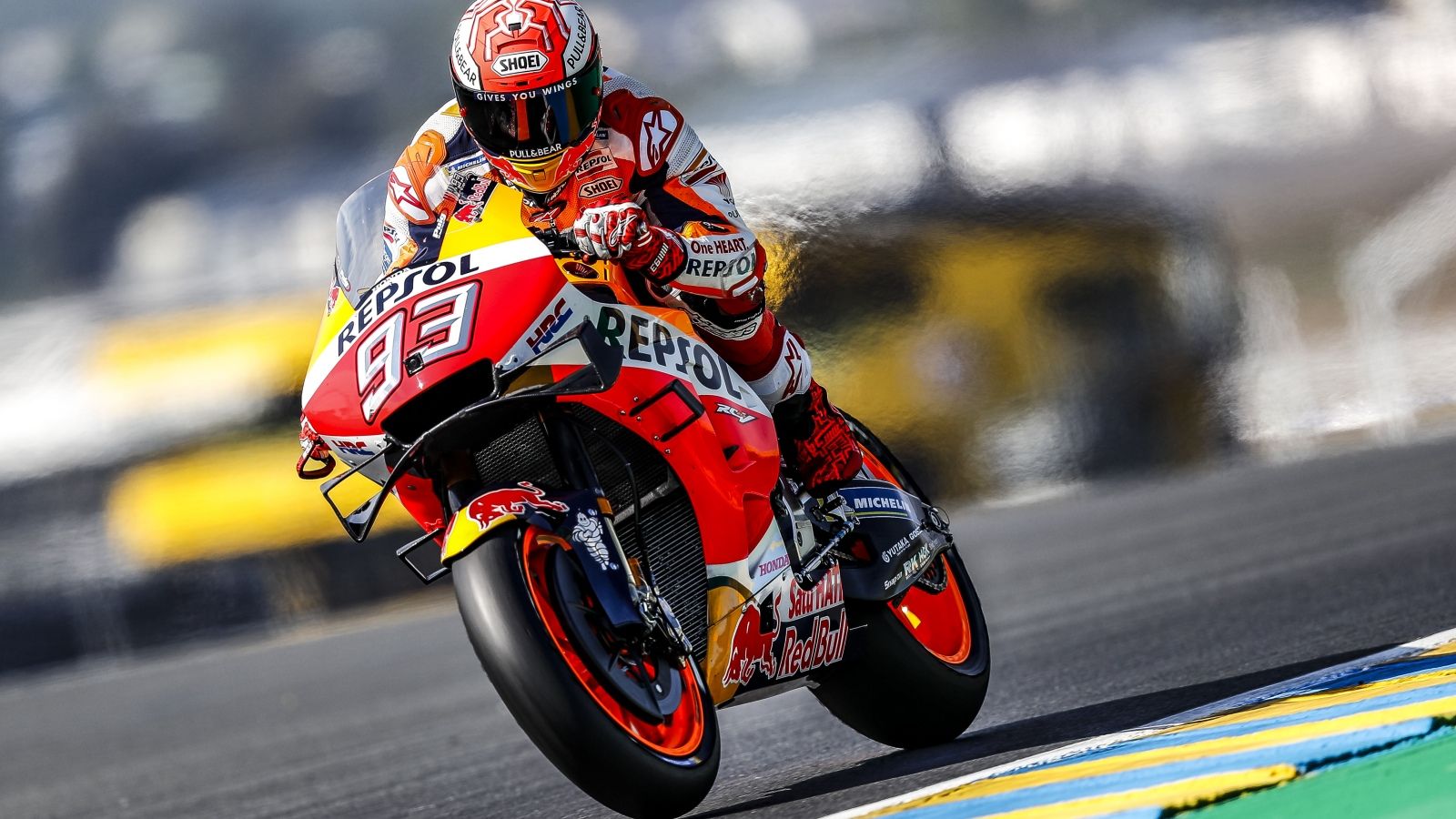 Marc Márquez hace la pole en Le Mans e iguala a Valentino Rossi en categoría reina