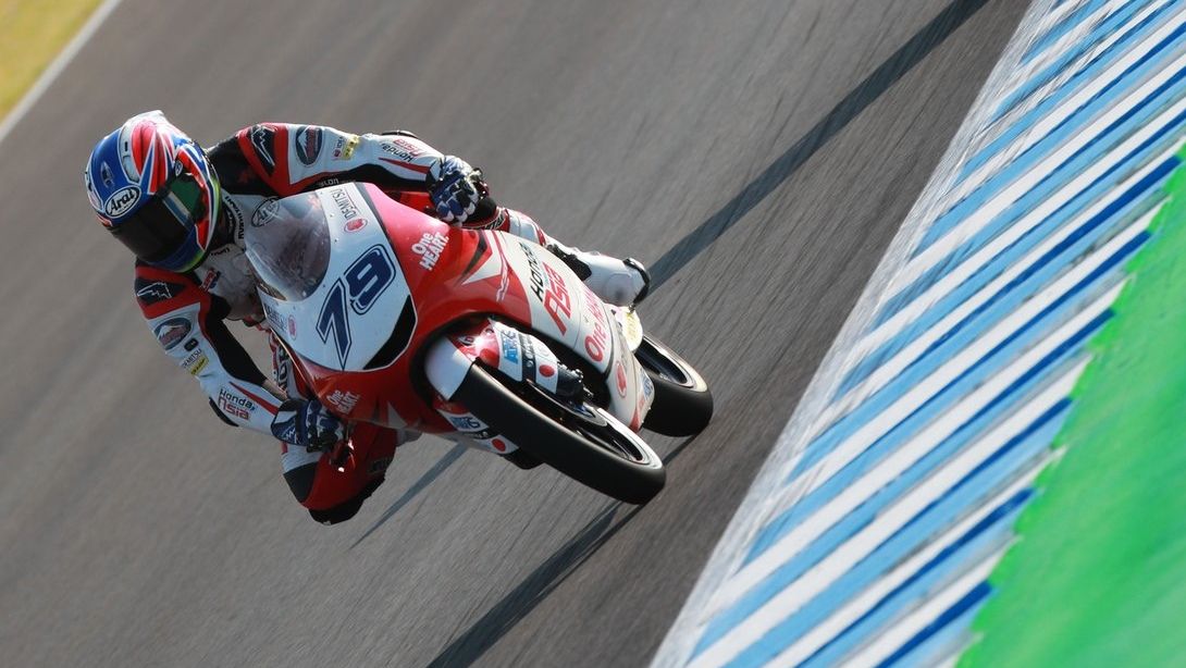 Ai Ogura sorprende y lidera los libres de Moto3 en Le Mans ante Niccolò Antonelli