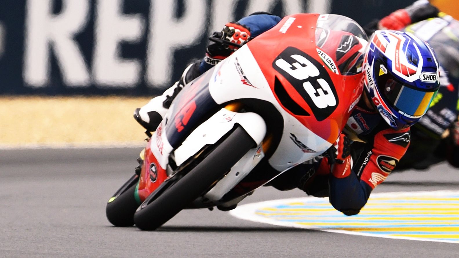 Yuki Kunii arrasa en Le Mans y apuntala el liderato del Mundial Junior de Moto3