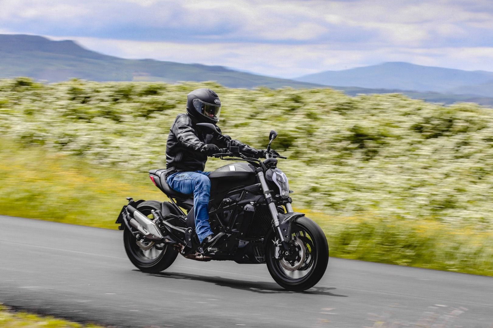 Benelli 502C, prueba y primeras impresiones