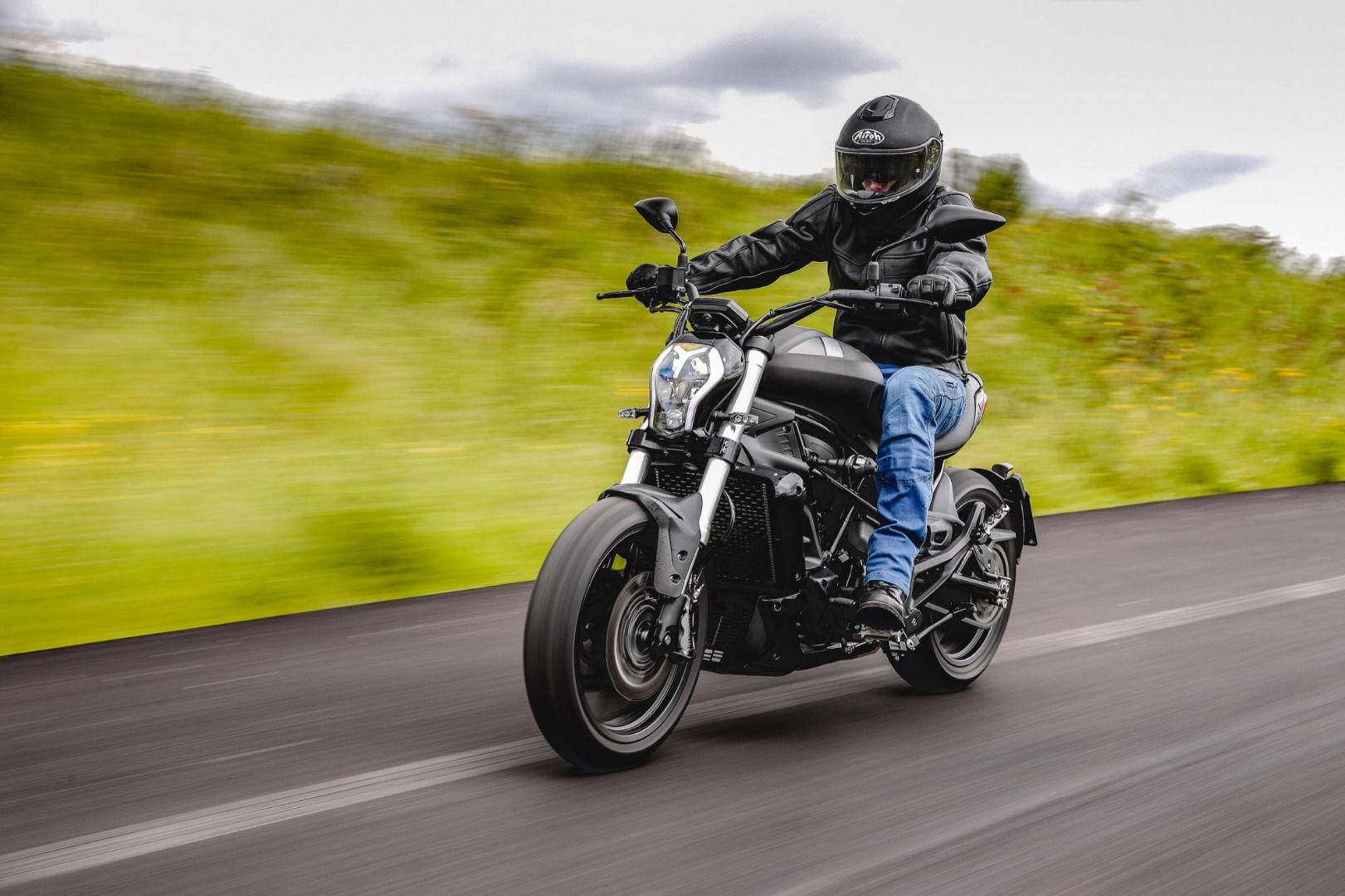 Benelli 502C, prueba y primeras impresiones