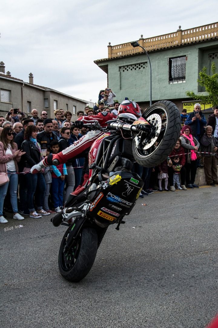 Emilio Zamora, el stunt rider que palpita Desmo