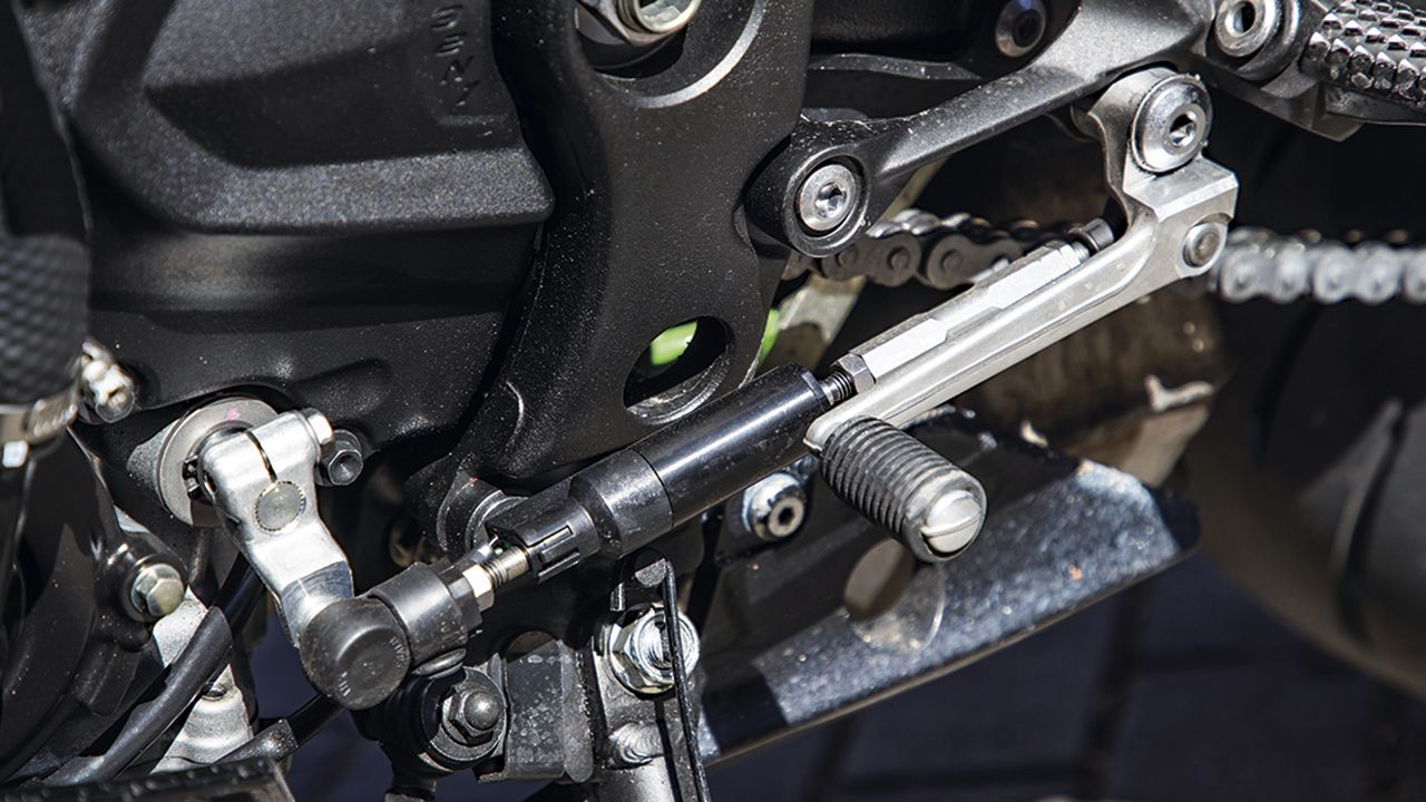 5cefdb770ee694ab6b3495ec-kawasaki-ninja-zx6r.jpg