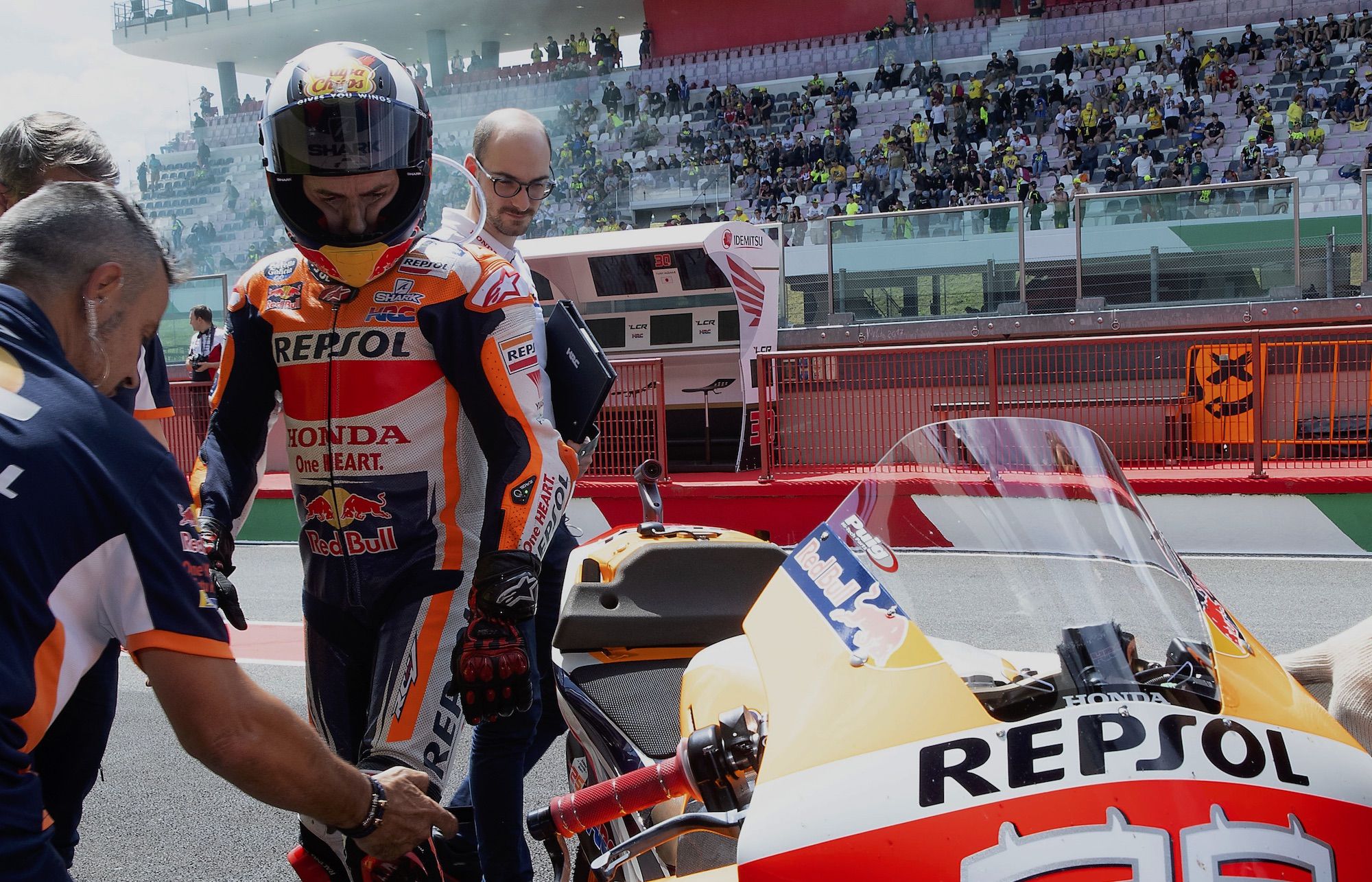 Jorge Lorenzo: "Tengo que sobrevivir de momento e ir con el agua al cuello"