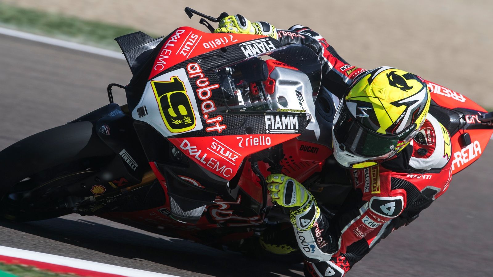 Álvaro Bautista pasa al frente en el primer día de libres en Jerez