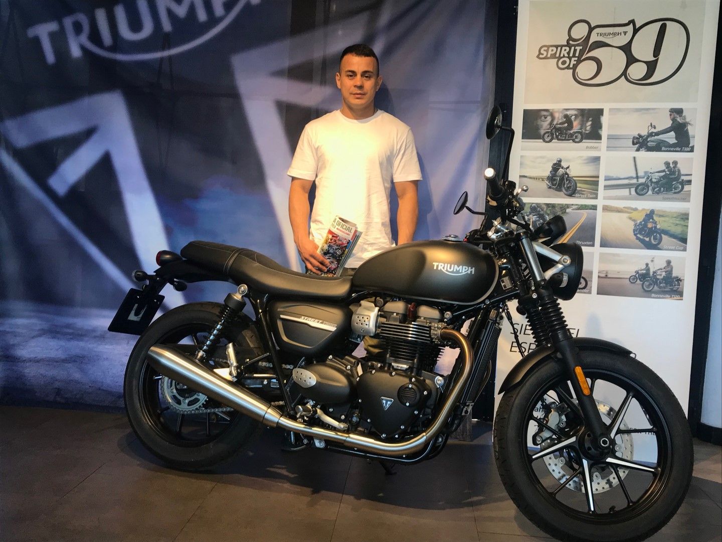 Entrega del premio del concurso "La Moto del Año" 2019