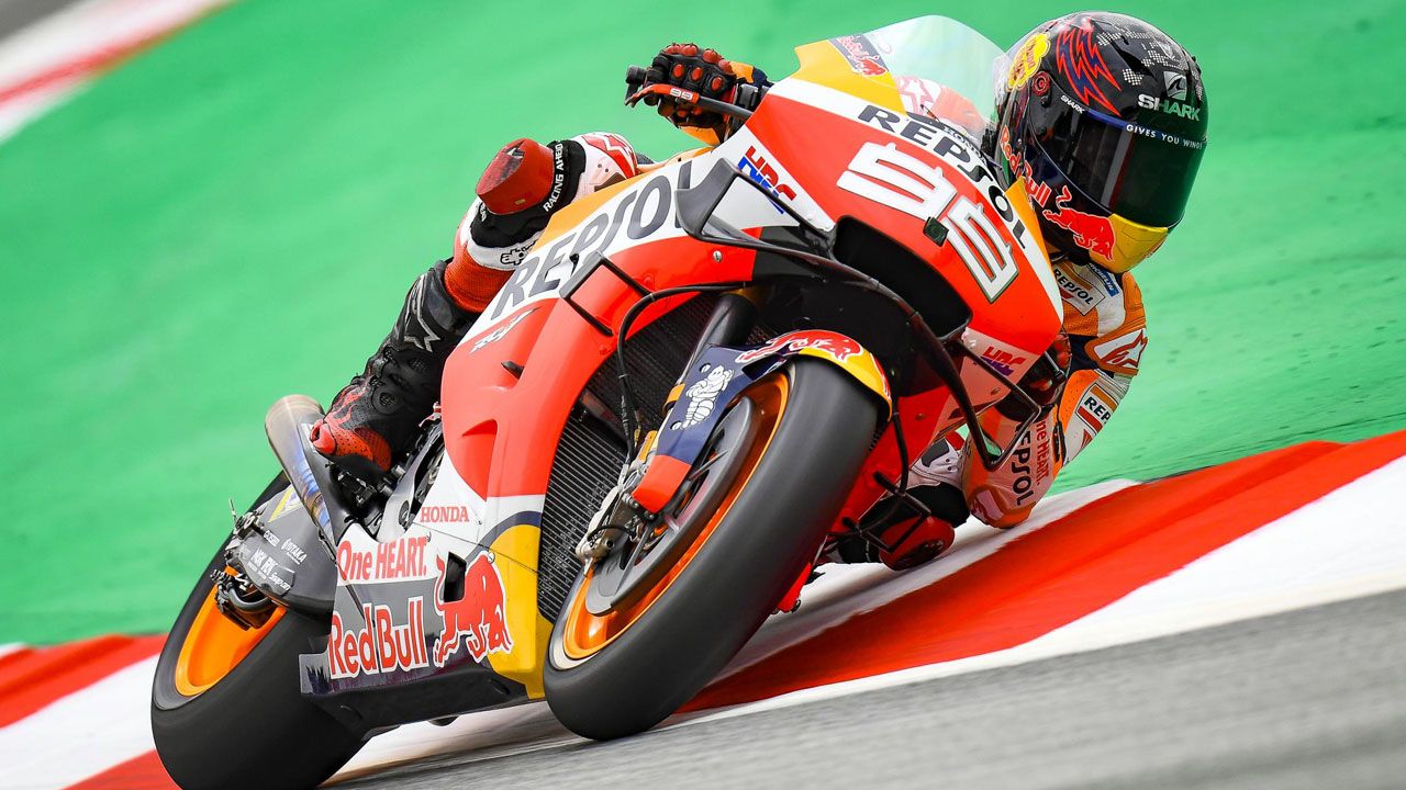 El apéndice ergonómico permite a Jorge Lorenzo "pilotar más agresivo que nunca” 