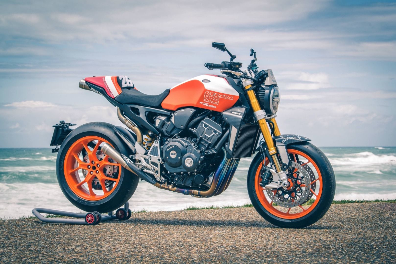 12 preparaciones Honda CB1000R para el Wheels & Waves 2019