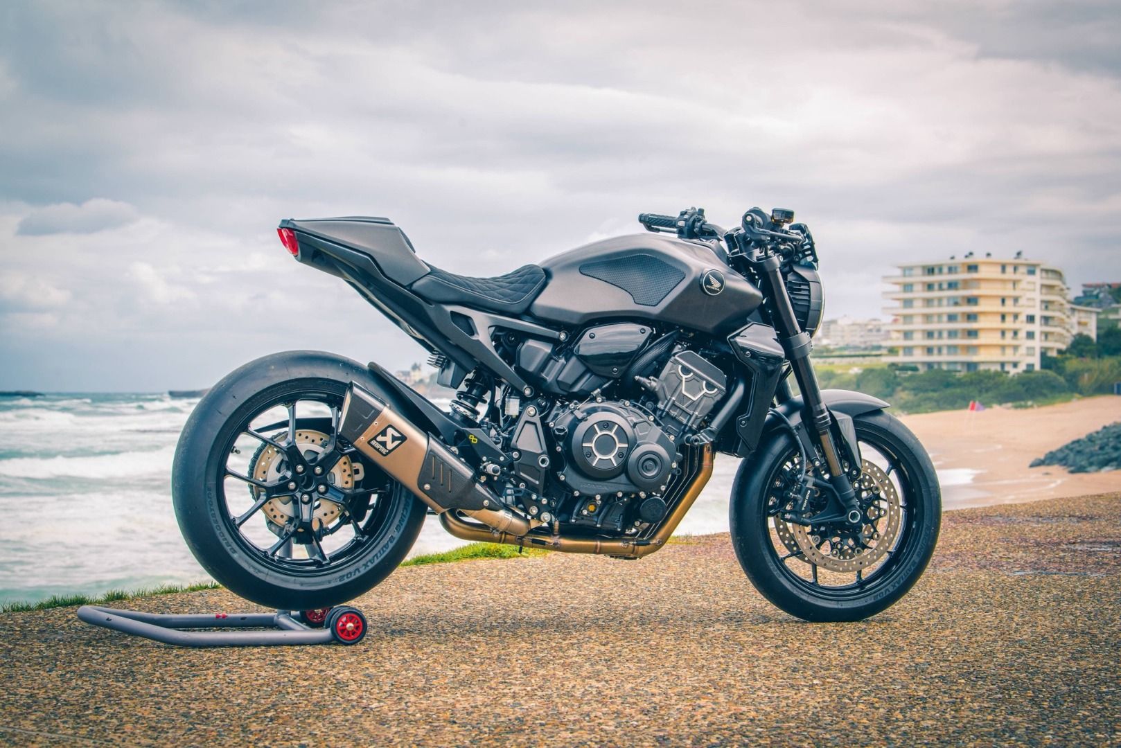 12 preparaciones Honda CB1000R para el Wheels & Waves 2019