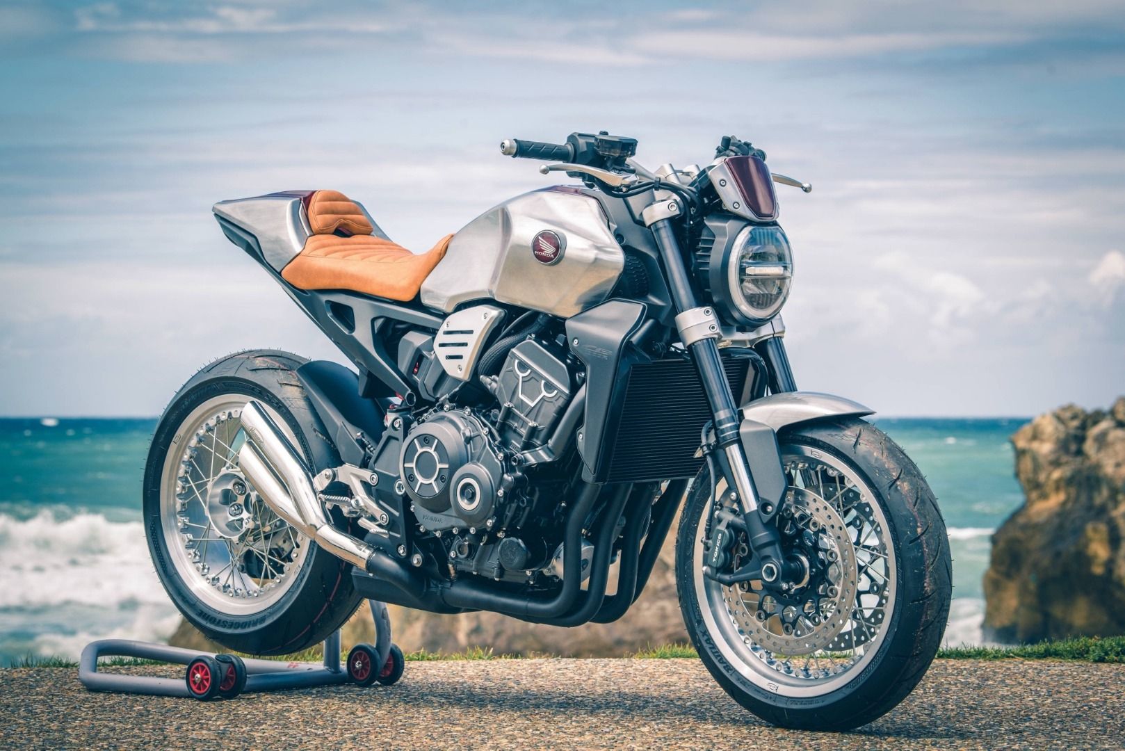 12 preparaciones Honda CB1000R para el Wheels & Waves 2019