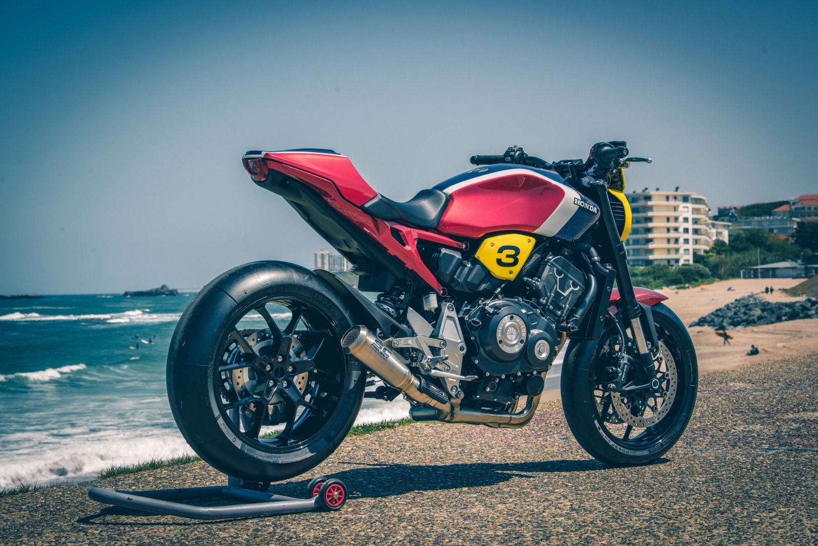 12 preparaciones Honda CB1000R para el Wheels & Waves 2019