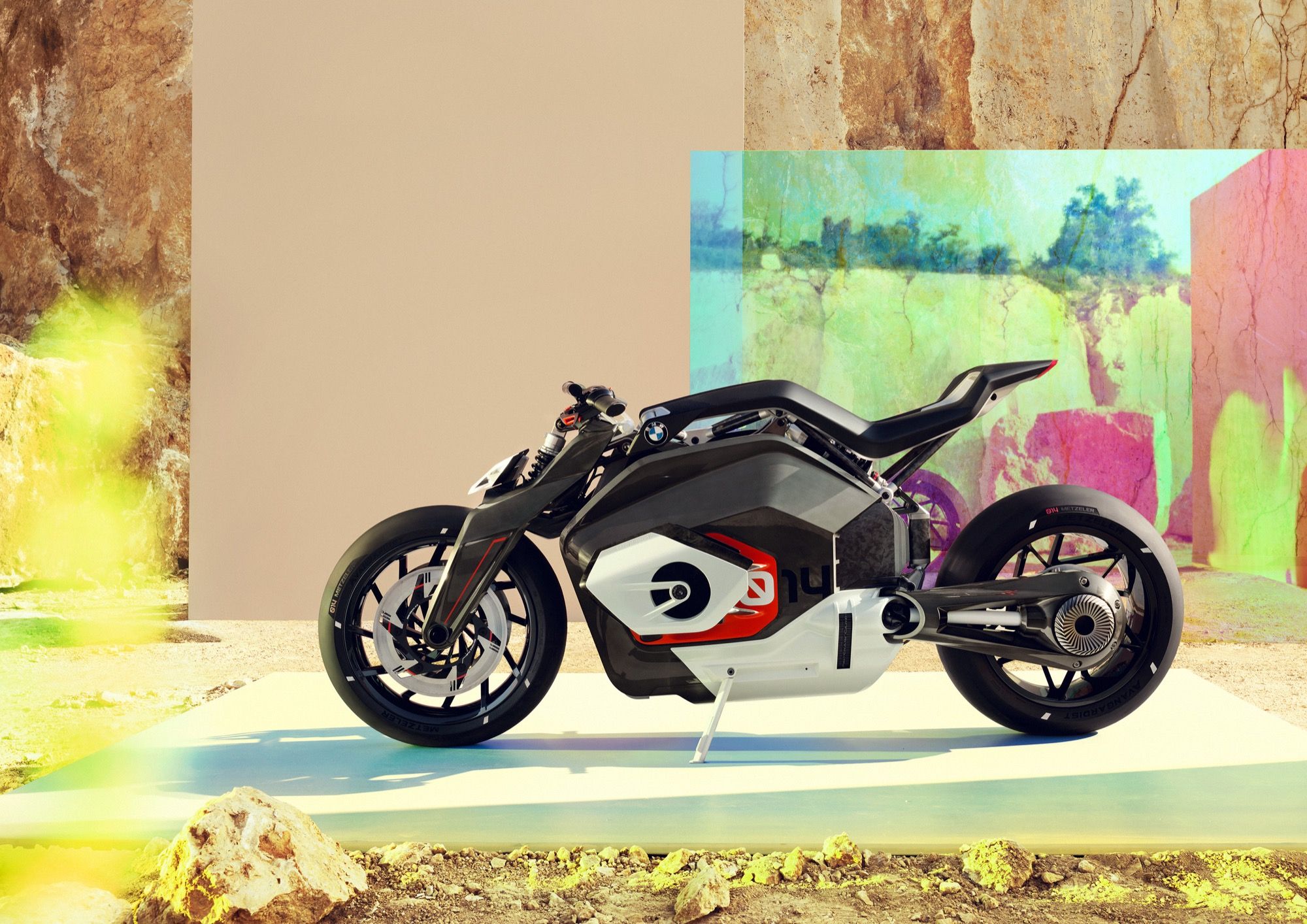 BMW Motorrad Vision DC Roadster, la eléctrica de BMW