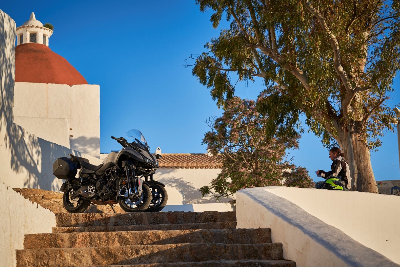 En ruta con Yamaha Niken GT: Santa Eulalia (Ibiza)