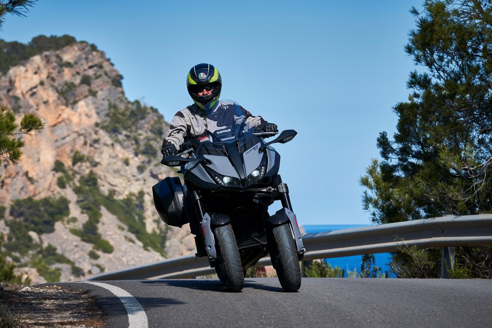 En ruta con Yamaha Niken GT: Santa Eulalia (Ibiza)