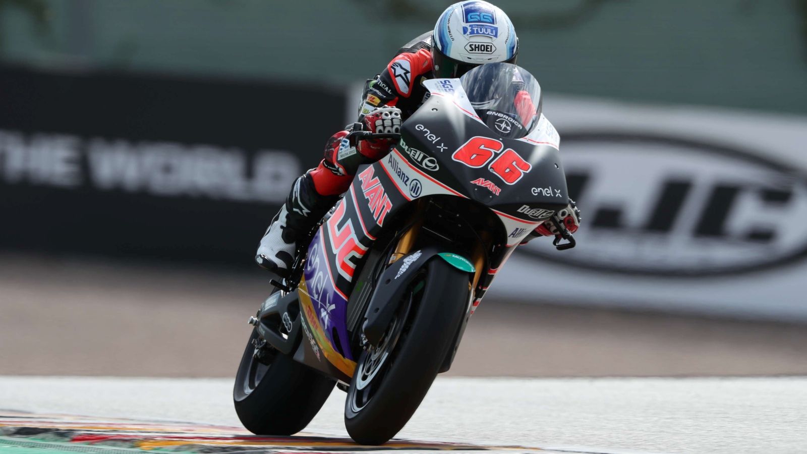 Niki Tuuli, primer ganador de la historia de MotoE (Fotos: Gold & Goose).