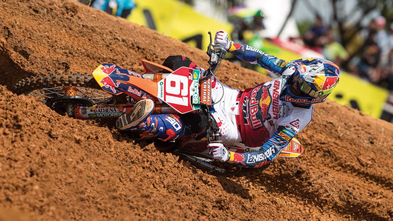 Jorge Prado, trabajada victoria en el GP de Indonesia de MX2