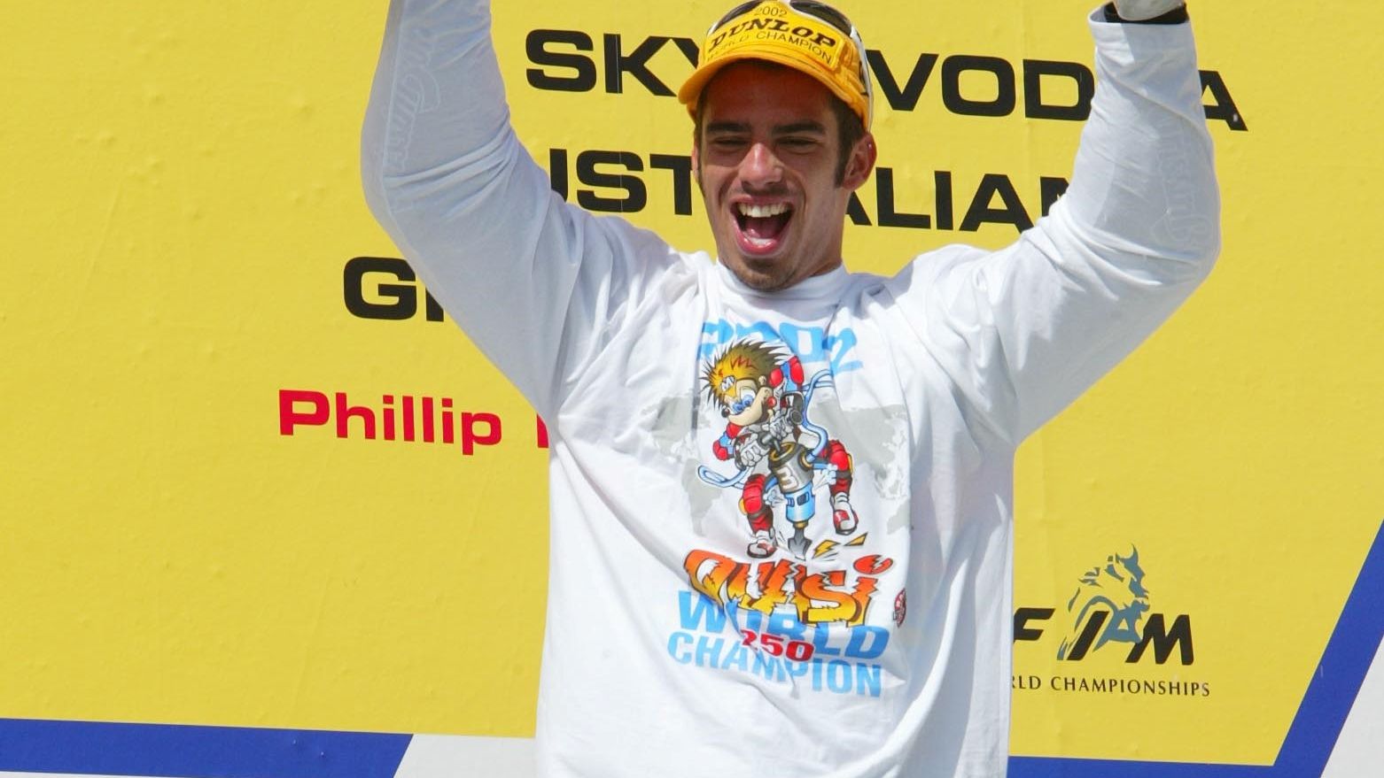 Marco Melandri festeja su título mundial de 250cc en 2002 (Fotos: Gold & Goose).