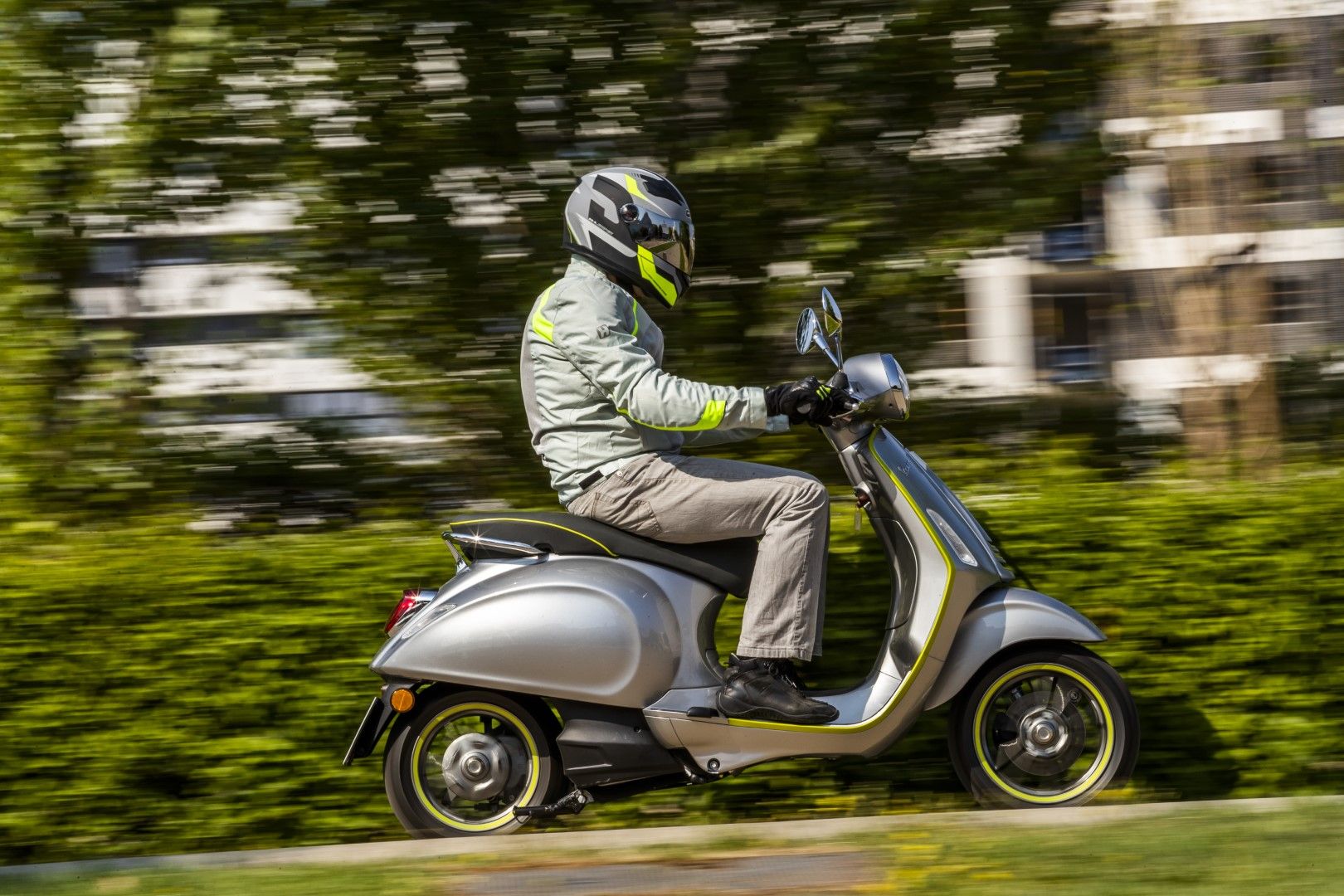 Vespa Elettrica 2019. Fotos