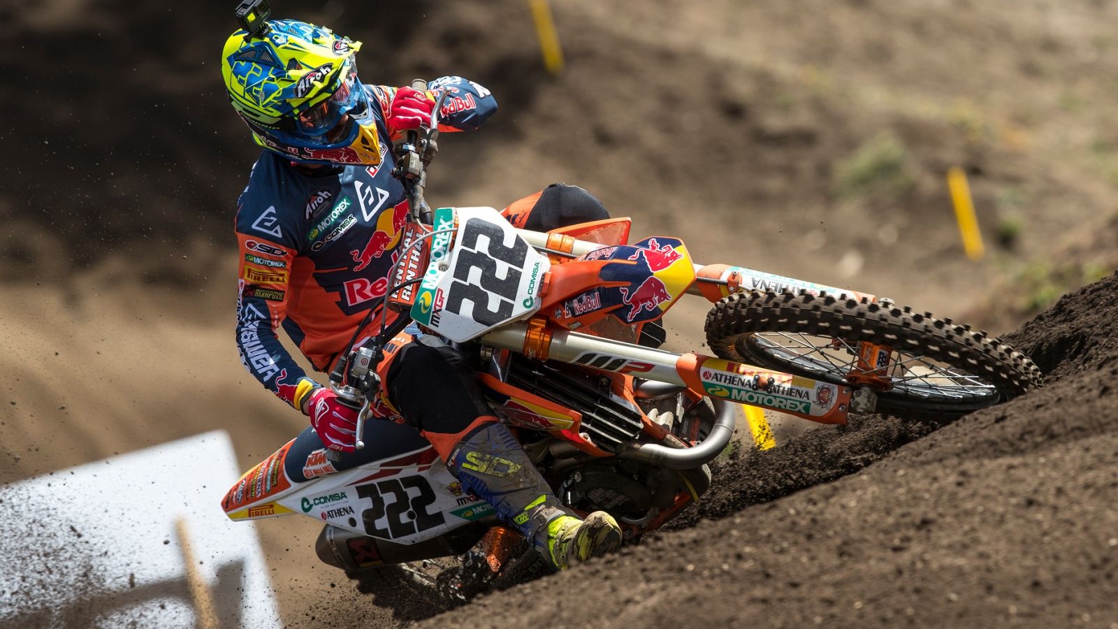 Tony Cairoli dice adiós a la temporada tras pasar por el quirófano