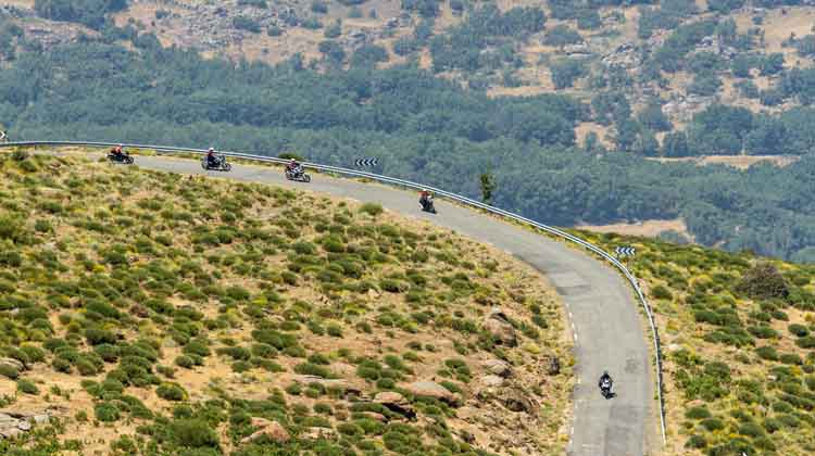 Motociclismo Rally Ávila 2019: día de rutas en moto, y calor... ¡mucho calor!