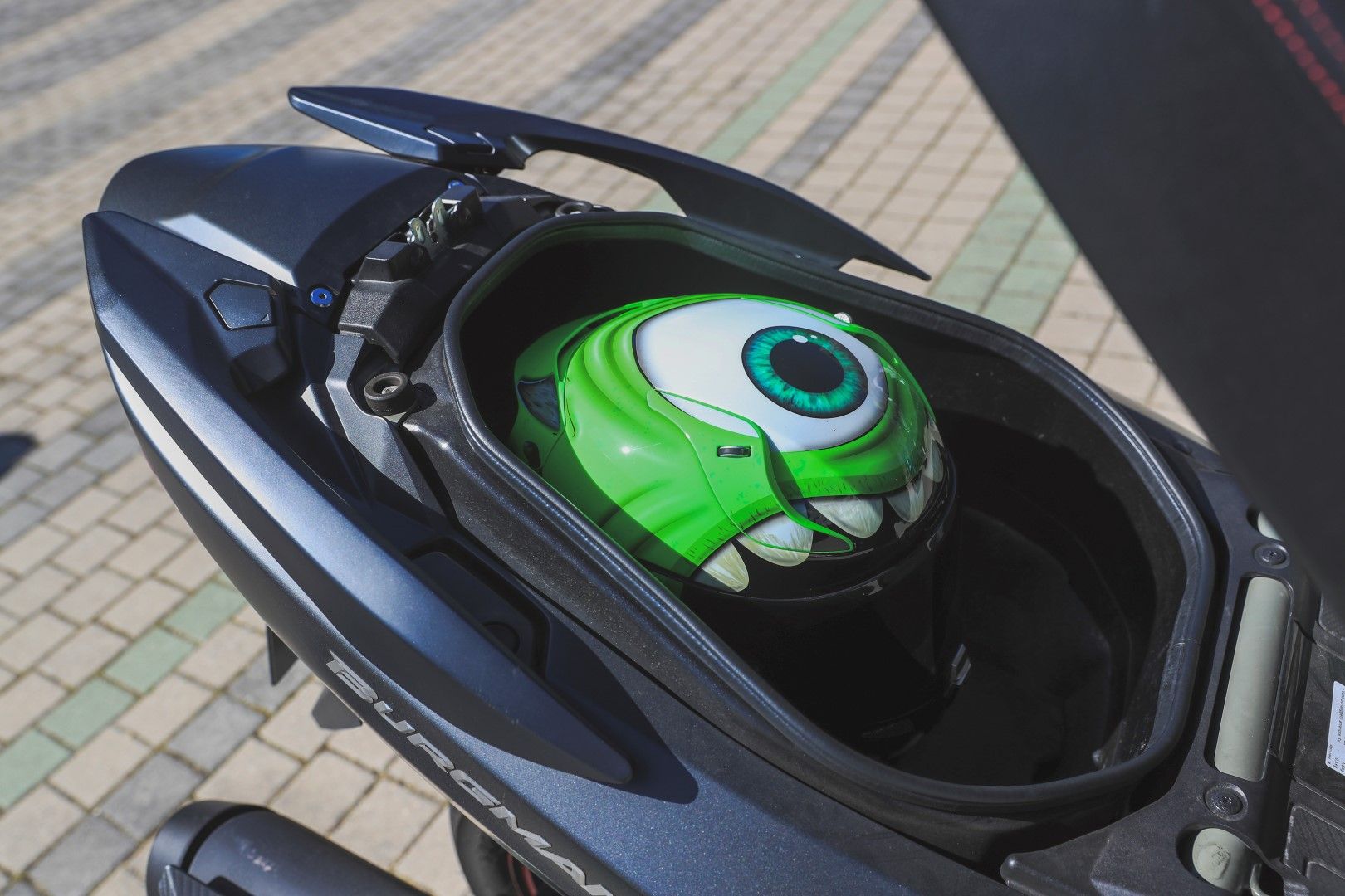 Comparativa Scooter 400: BMW C 400 X, KYMCO Xciting 400, Suzuki Burgman 400, Yamaha XMAX 400