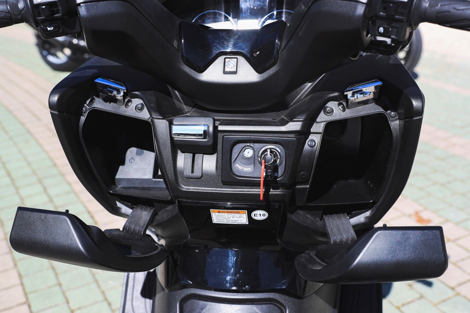Comparativa Scooter 400: BMW C 400 X, KYMCO Xciting 400, Suzuki Burgman 400, Yamaha XMAX 400