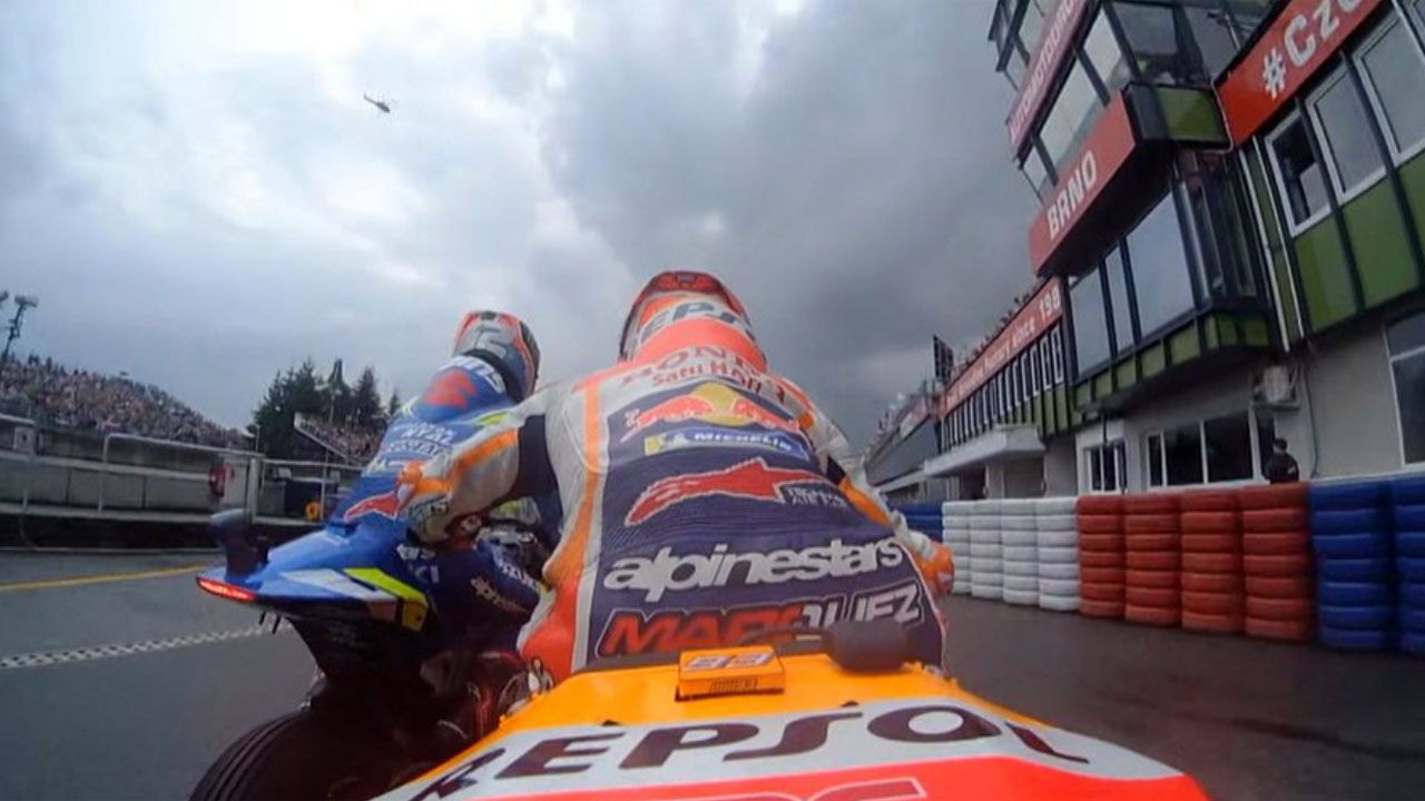 Álex Rins: “Márquez debería tener más respeto por sus rivales”