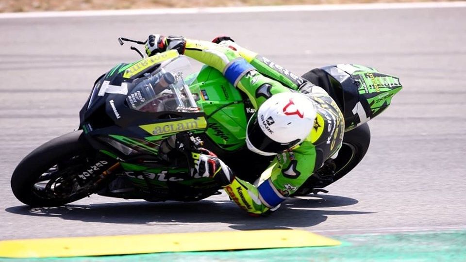 La moto del Kawasaki Català con Quique Ferrer a los mandos (Fotos: Equipos / Marcas).