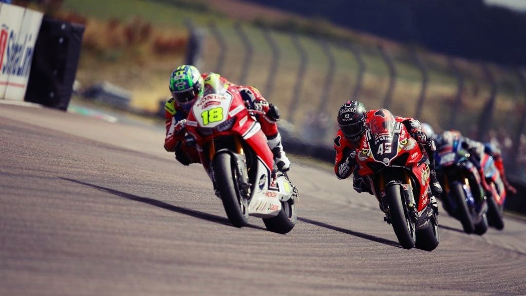Andrew Irwin se impuso a Scott Redding (Fotos: Equipos / BSB / BTC).