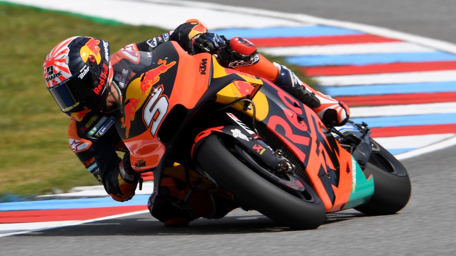 Johann Zarco con la KTM RC16 (Foto: Gold & Goose).