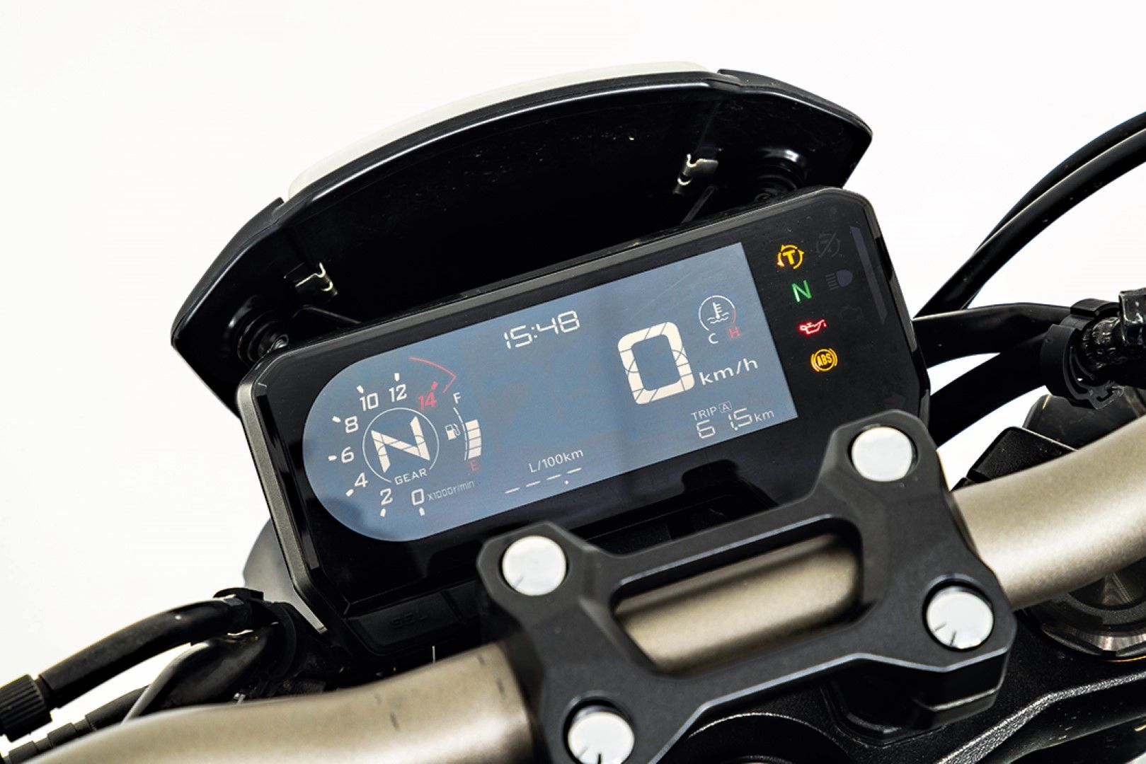 Superprueba de la Honda CB650R