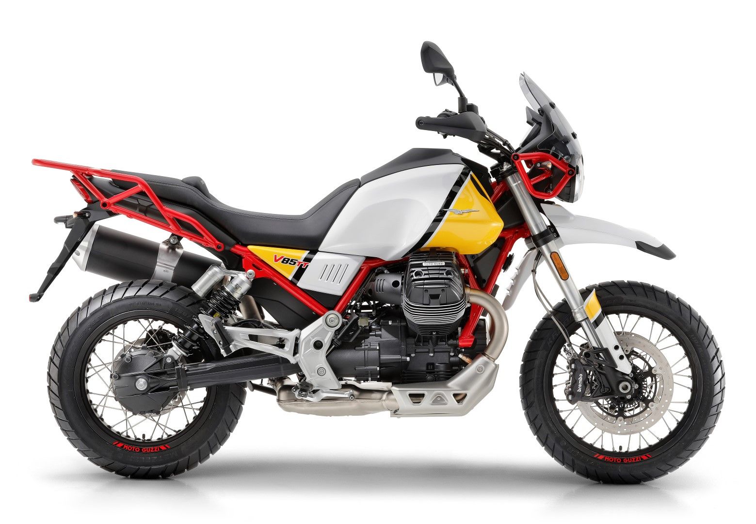 Cuerpo a cuerpo Moto Guzzi V85TT - Triumph Street Scrambler