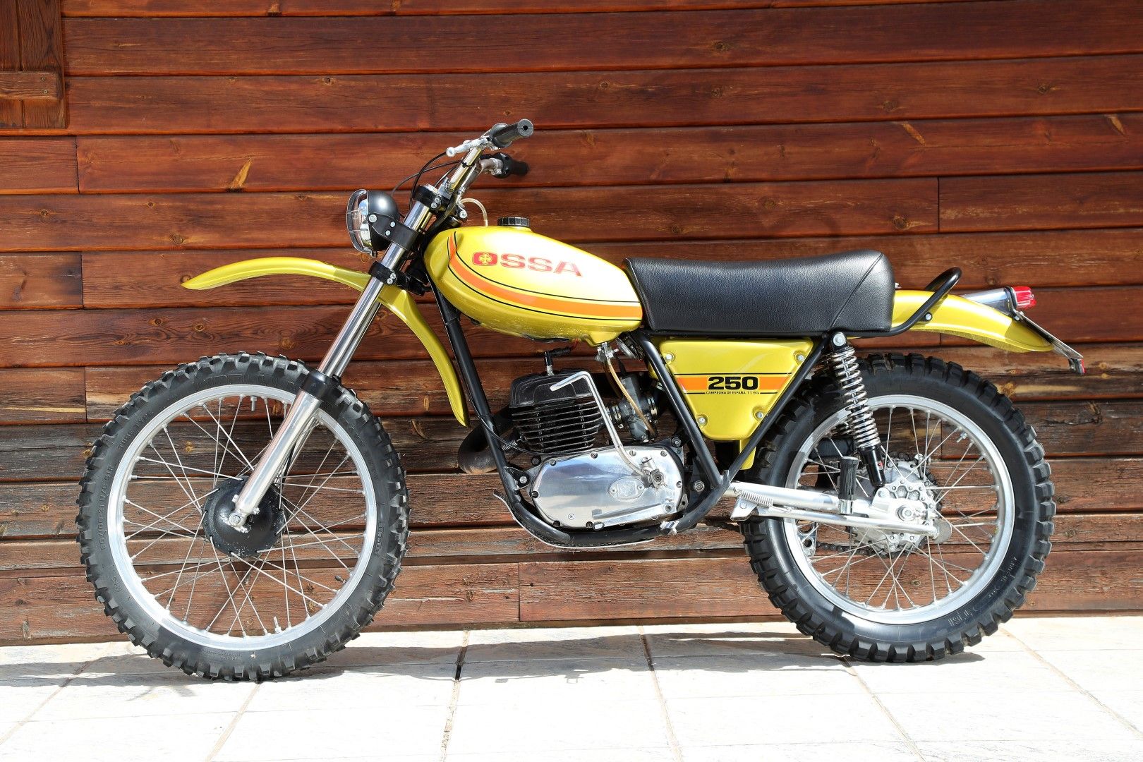 OSSA Super Pioneer 250 1975