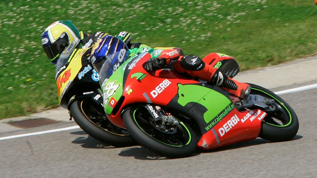 Andrea Dovizioso se estrenó en 2004, Jorge Lorenzo lo había hecho en 2003 (Fotos: Gold & Goose).
