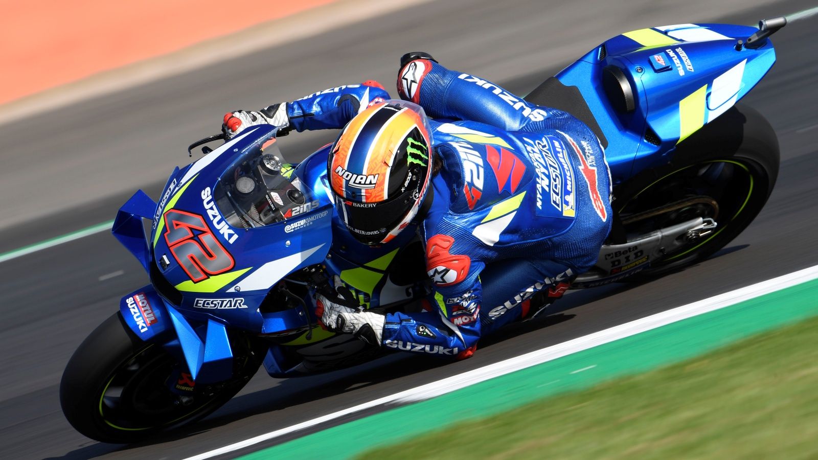 Álex Rins se ha hecho con la victoria en Silverstone (Fotos: Gold & Goose).