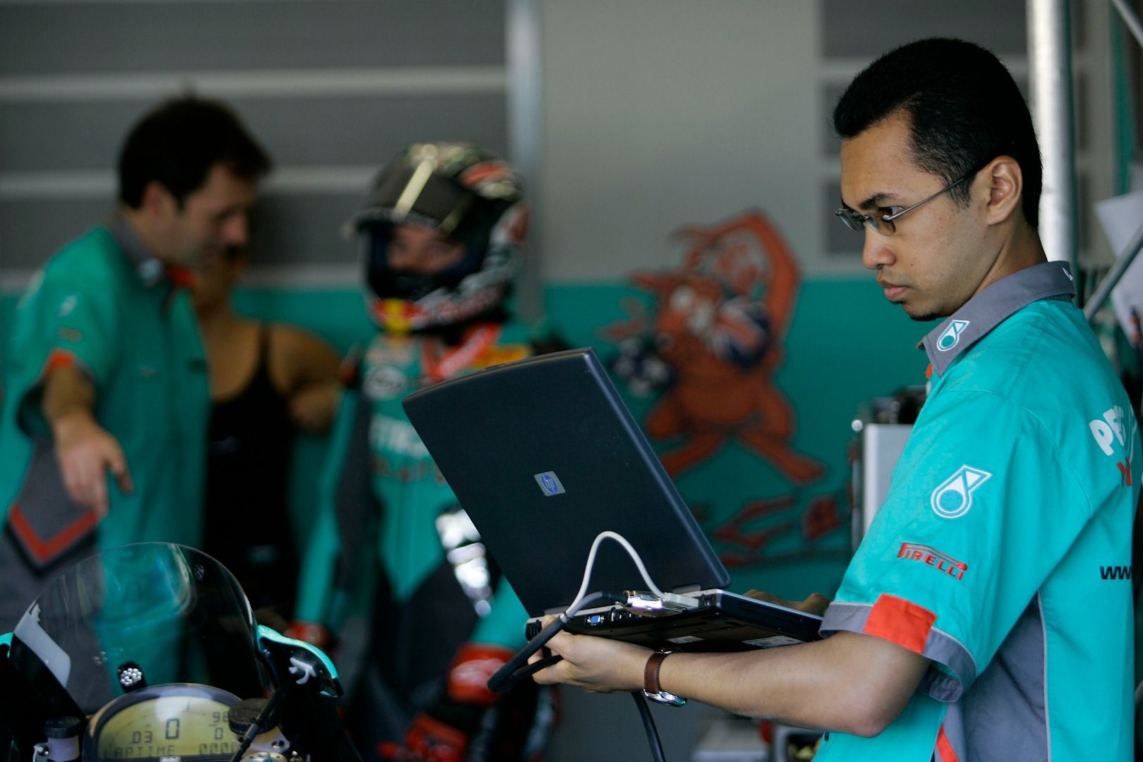 Petronas FP1: una historia de retos, demandas y descubrimientos