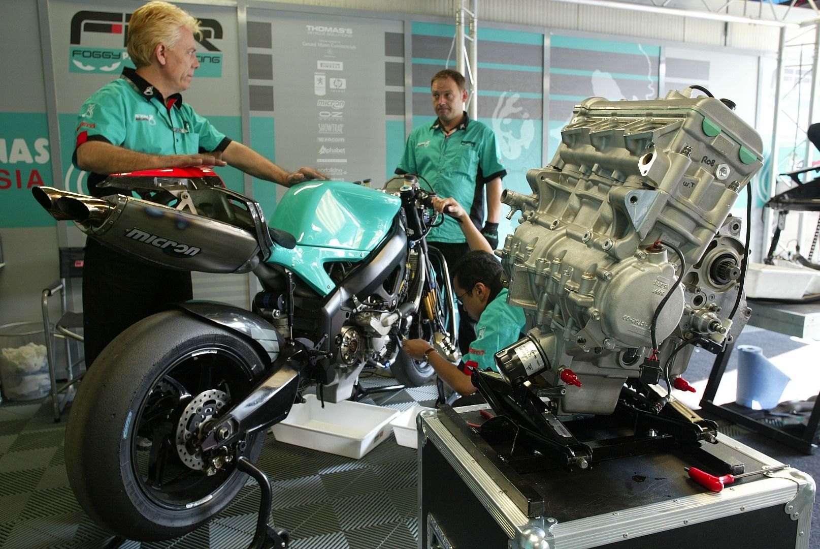 Petronas FP1: una historia de retos, demandas y descubrimientos