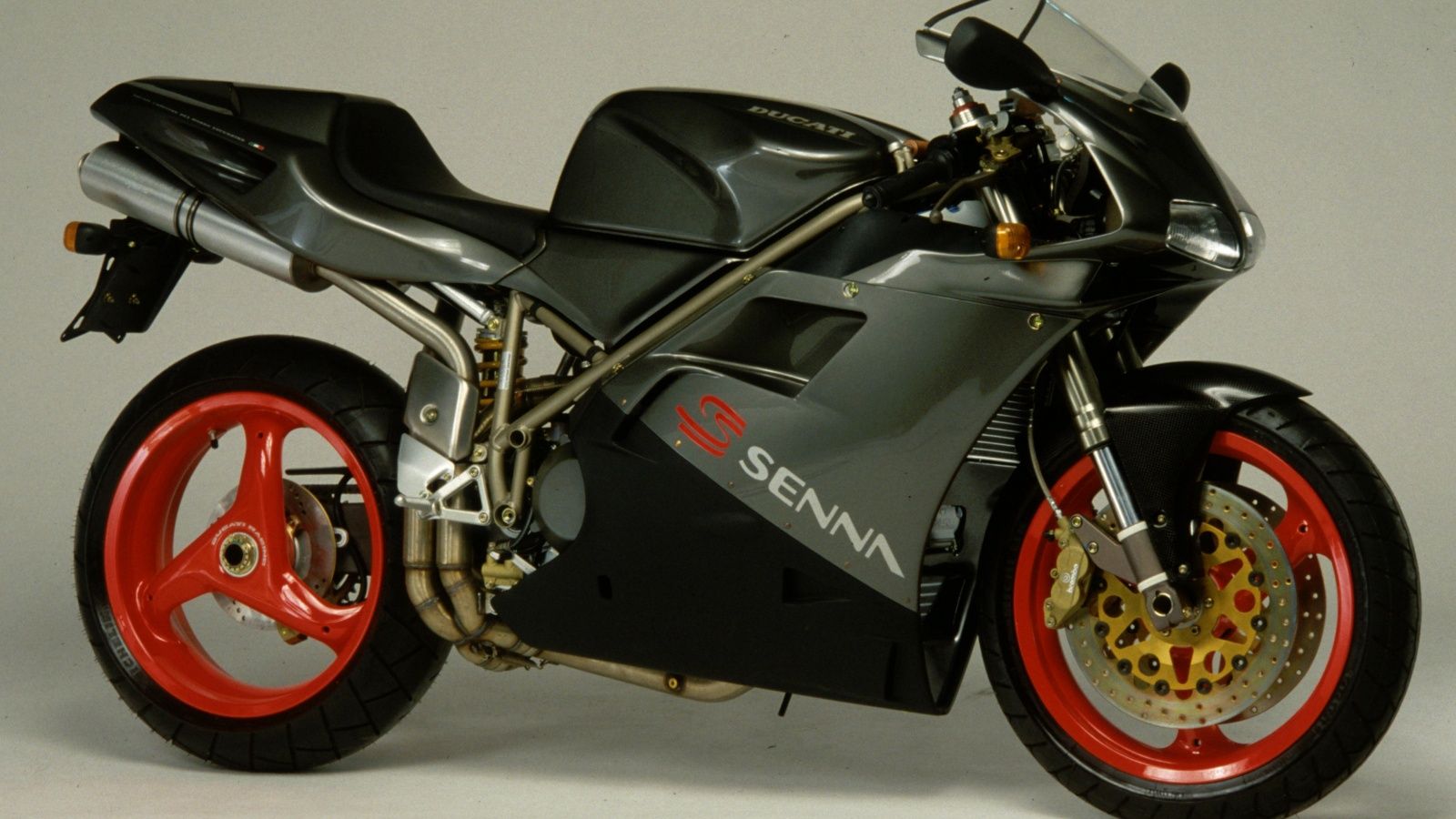 Ducati 916: el mito original y las versiones sucesivas