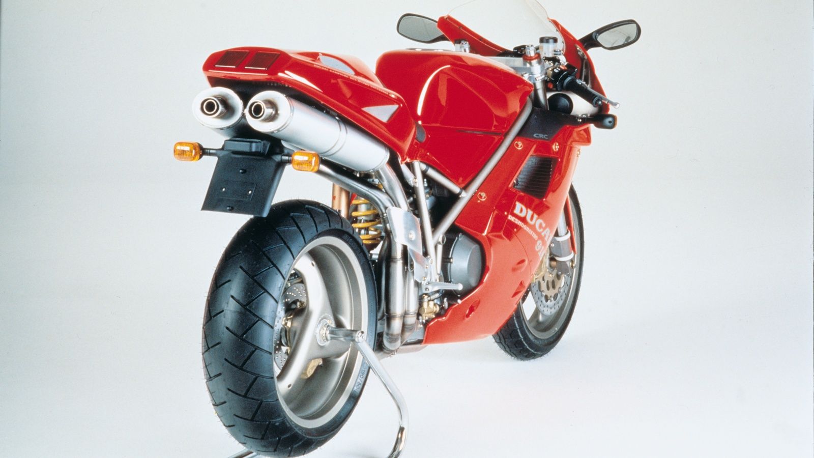 Ducati 916: el mito original y las versiones sucesivas