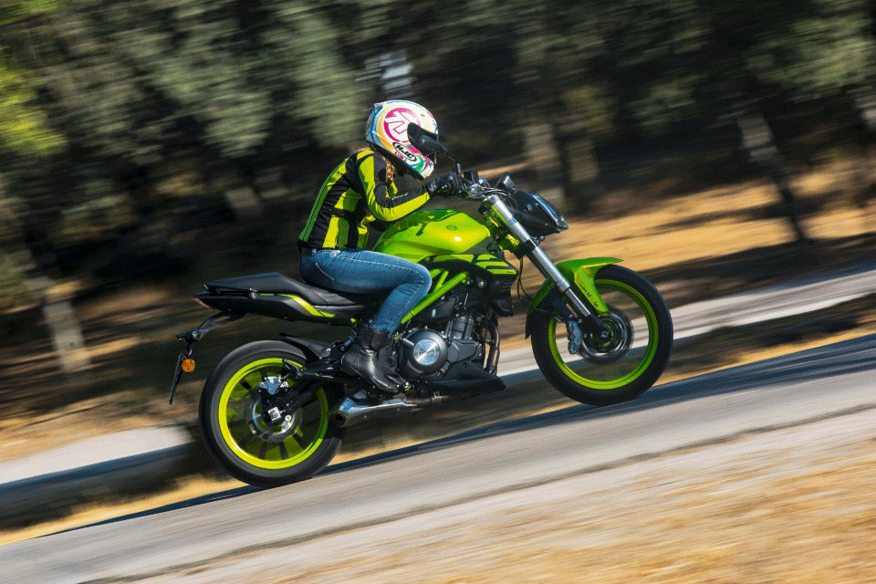 Benelli BN 302 S, prueba