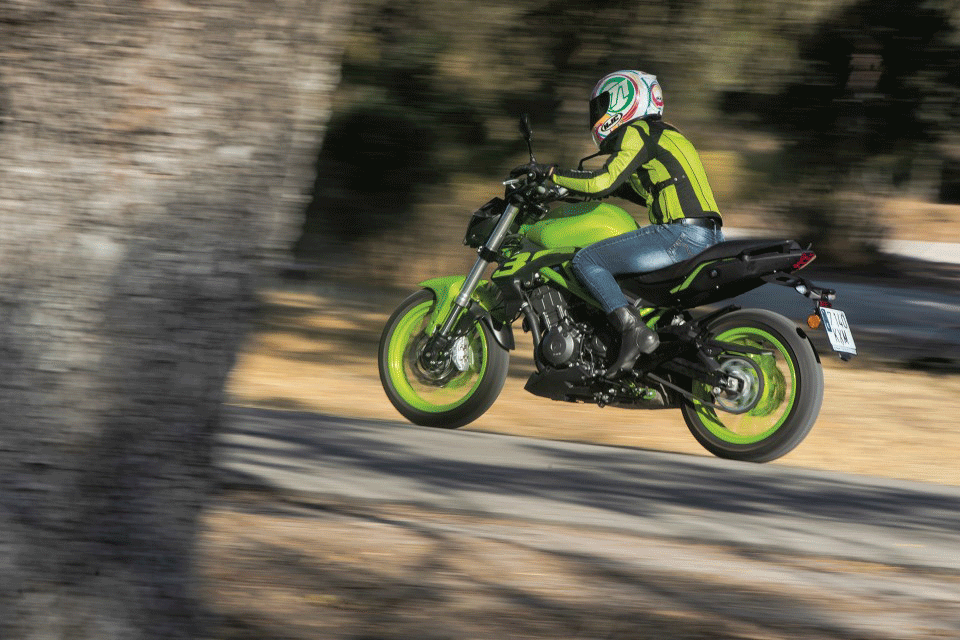 Benelli BN 302 S, prueba