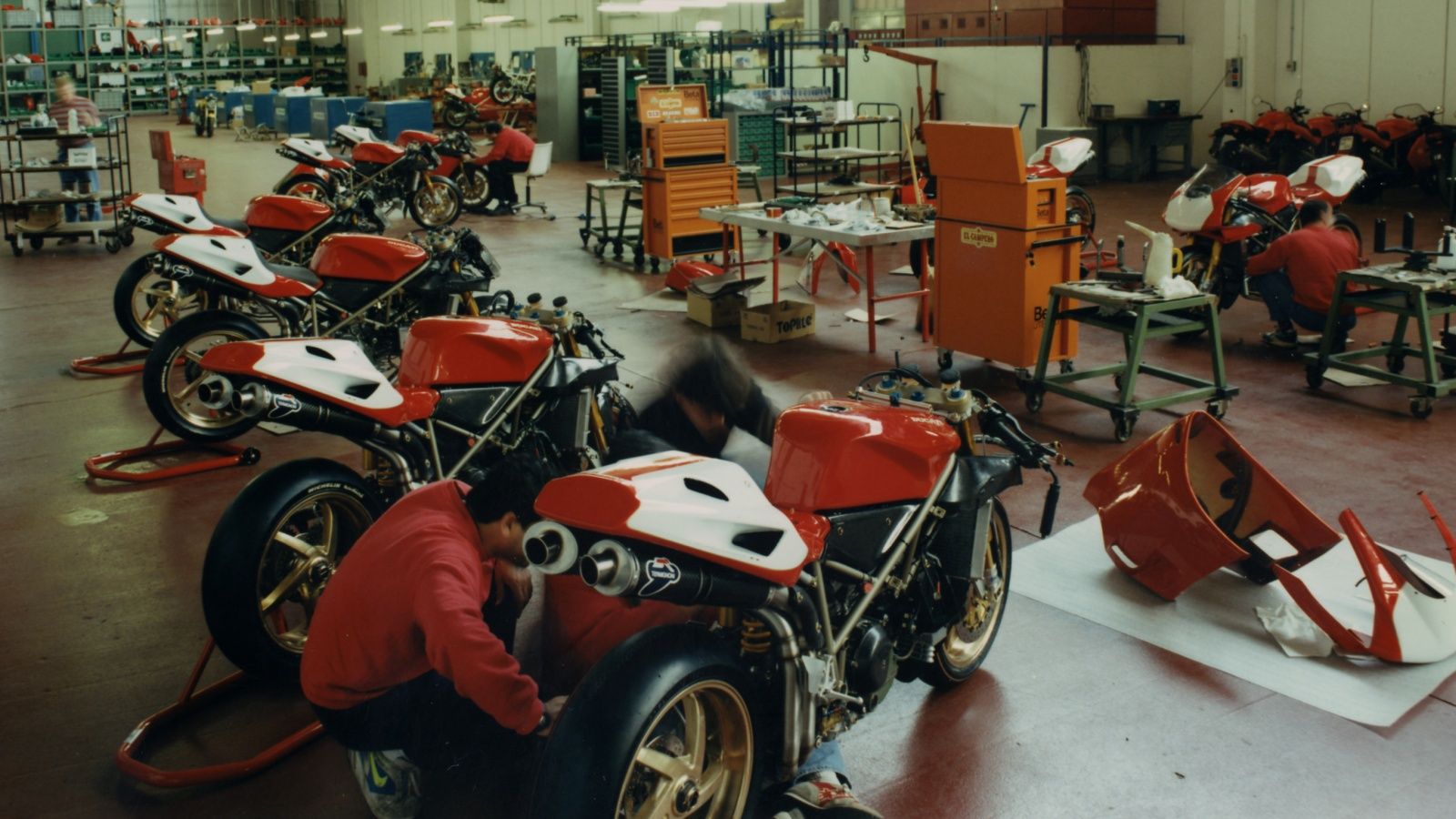Ducati 916: el mito original y las versiones sucesivas